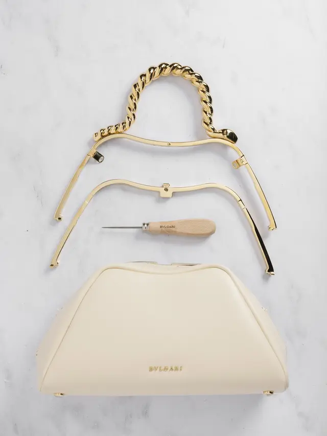 BVLGARI Serpentine Top Handle, Wearable Art Elegan dengan Sentuhan Teknik Perhiasan