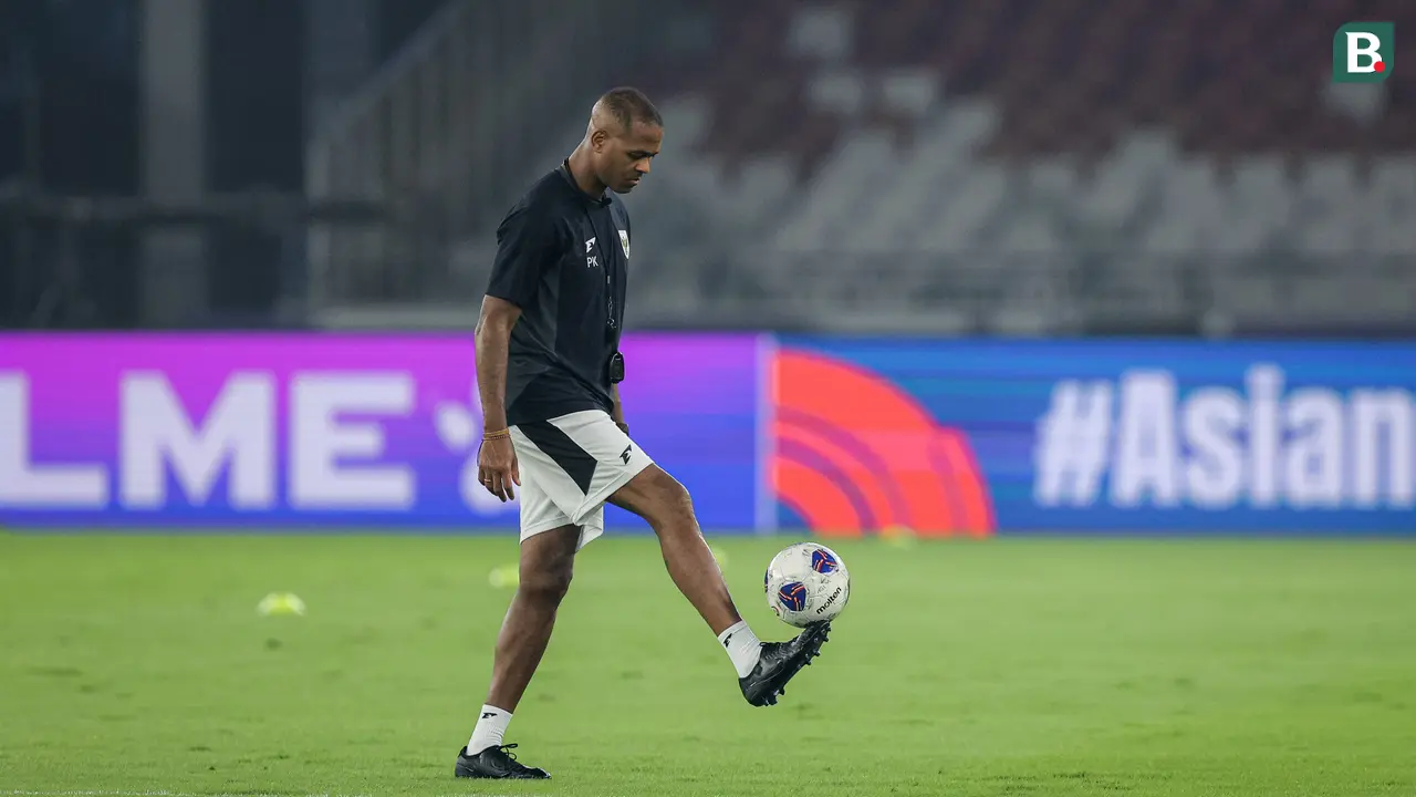 Patrick Kluivert - Latihan resmi Timnas Indonesia Vs China