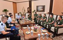 Perkuat Kerja Sama Pertahanan, Kaskoopsudnas Terima Kunjungan  Air Commander Australia