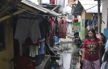 Miris Perkampungan Waria Kumuh, Hidup Tanpa Listrik dan Air 'Ya Make Up Harus Siang