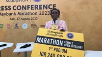 Pelari asal Kenya, Sophy Jepchirchir menjadi pemenang kategori Marathon Open Female dengan catatan waktu terbaik 02:31:04 pada ajang Maybank Marathon di Safari Bali, Gianyar, Minggu (27/8/2023). (Bola.com/Ario Yosia)