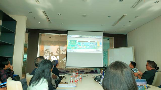 Program Cat Kawasan Kumuh Let's Colour Dulux