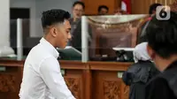 Sebelumnya, Jaksa Penuntut Umum (JPU) menuntut Mario Dandy dengan hukuman 12 tahun penjara dan restitusi sebesar Rp 120 M atau diganti 7 tahun penjara. (Liputan6.com/Johan Tallo)