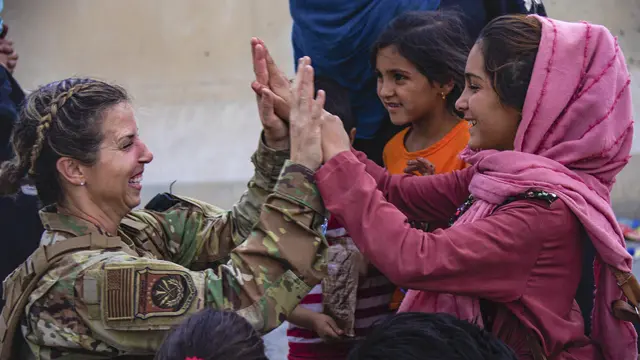 Saat Anak-Anak Afghanistan Dititip ke Tentara AS
