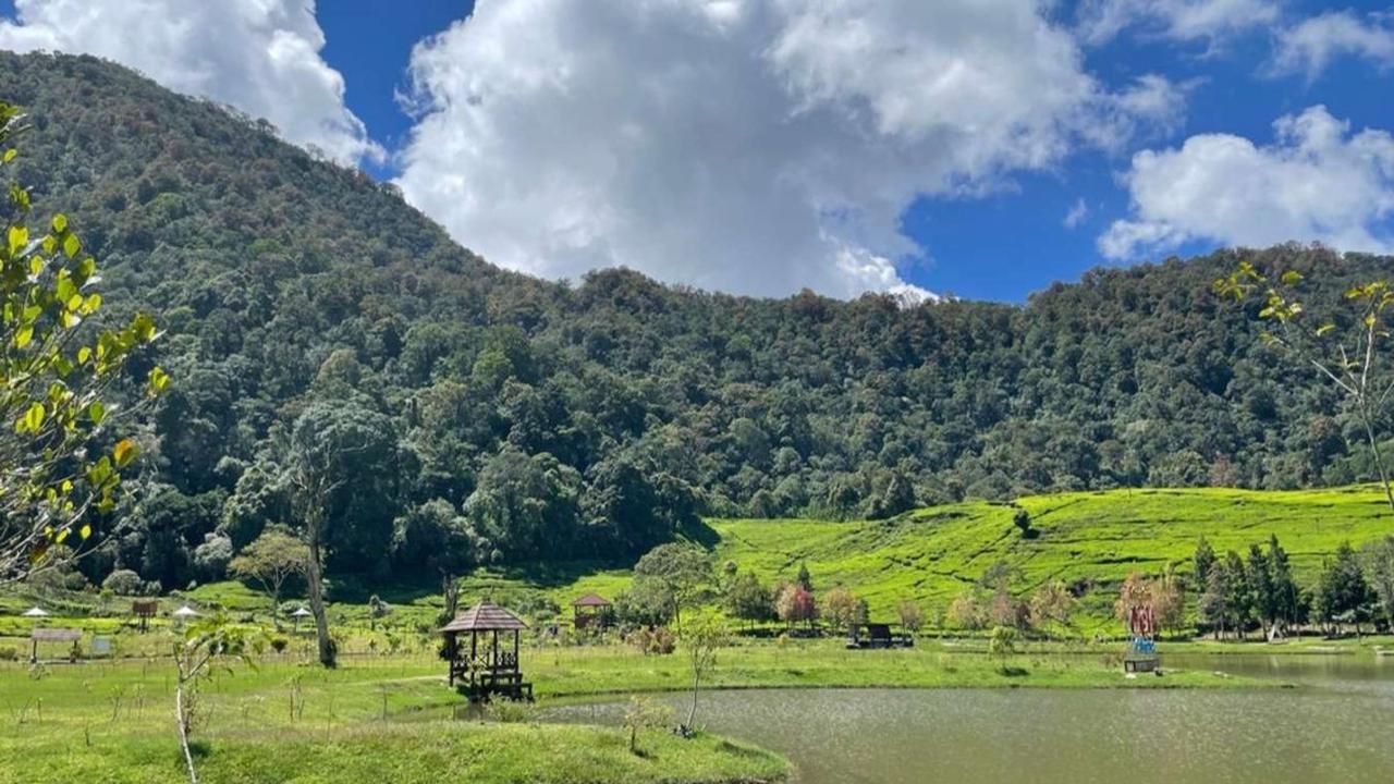 <b>6. Telaga Saat</b><br>