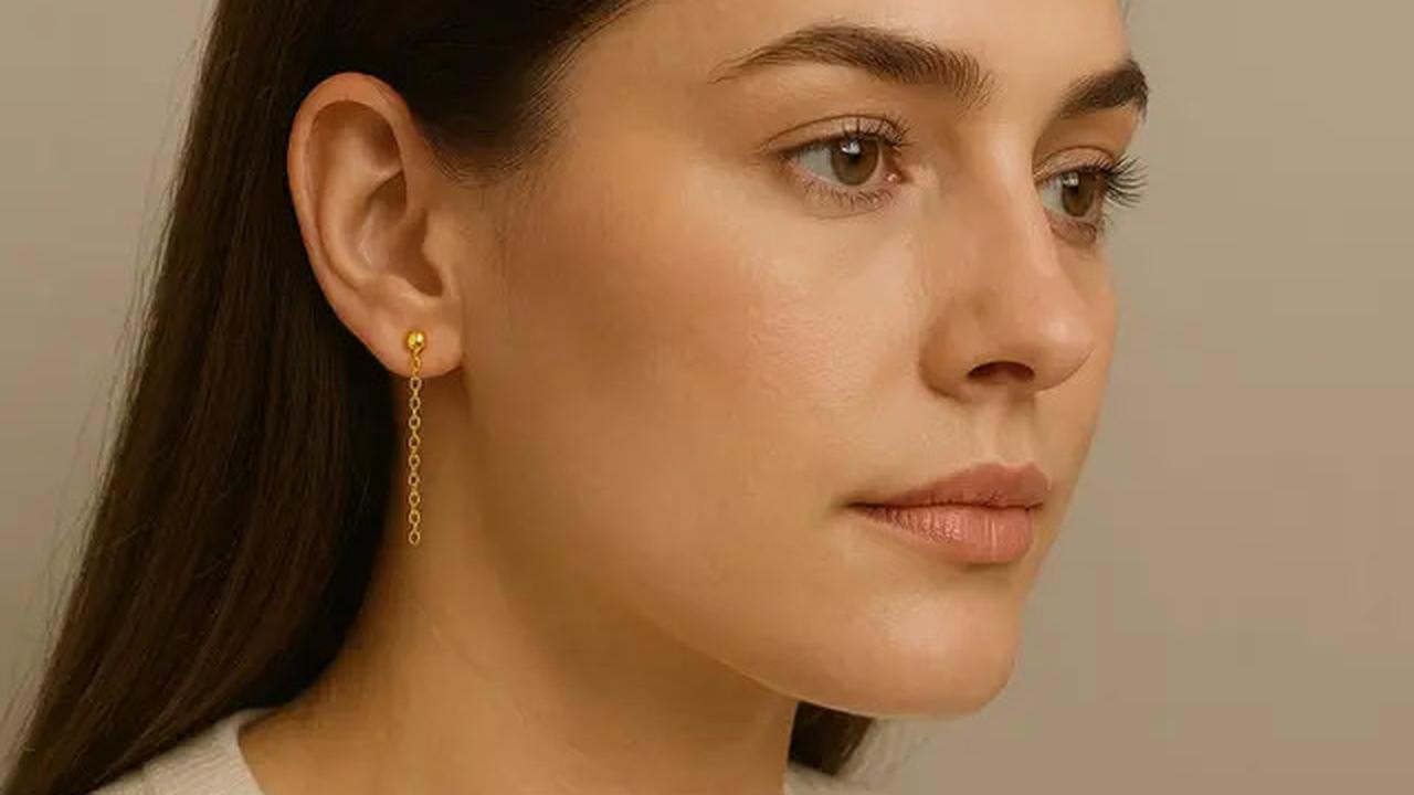 7 Model Anting Emas Tusuk Terbaru 2025, Simpel tapi Elegan untuk Berbagai Gaya