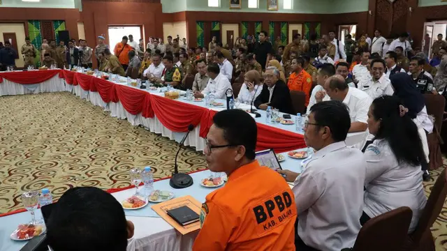 Kalsel Siap Tanggap Karhutla, Gubernur Muhidin Pimpin Rapat Koordinasi Penetapan Status Siaga