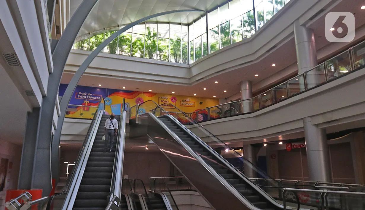 Suasana Mall Margo City, Depok, Jawa Barat, Selasa (9/6/2020). Pusat perbelanjaan atau mal di Kota Depok akan mulai dibuka pada 16 Juni 2020 dengan menerapkan sejumlah aturan protokol kesehatan yang ketat. (Liputan6.com/Herman Zakharia)