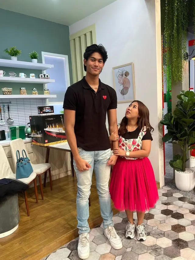 Marco bersama beberapa artis (Instagram/dps_diahpermatasari)