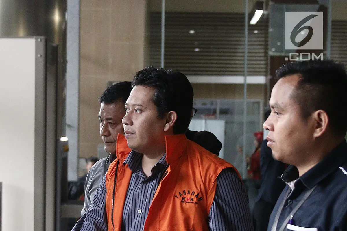 Ekspresi Bupati Cianjur Usai Jalani Pemeriksaan di KPK