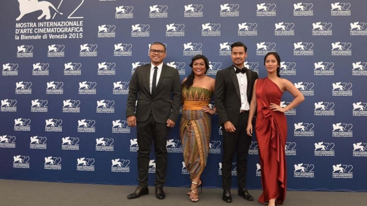 Semringah Chicco Jerikho dan Tara Basro di Festival Film Venice