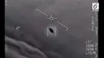 Dua pilot Angkatan Laut Amerika Serikat menangkap penampakan benda di udara yang diduga UFO.