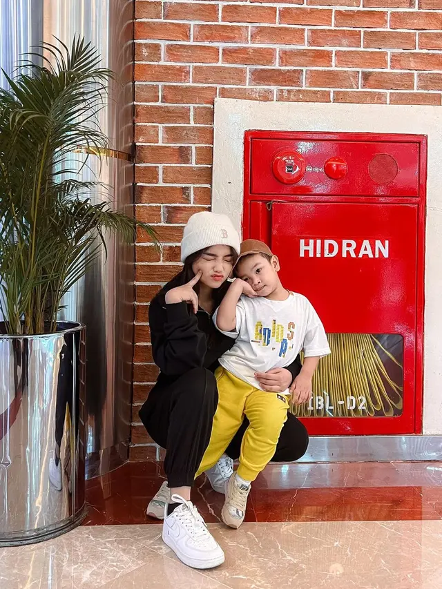 Fuji An dan Gala Sky ngedate (Instagram/fuji_an)