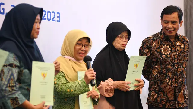 Komitmen BTN Serahkan Sertifikat KPR
