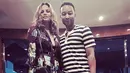 “Chrissy sangat menyukai cheeseburger, kentang goreng, keripik, dan makanan apapun yang digoreng dan rasanya pedas,” tutur sumber terdekat Chrissy Teigen. (Instagram/johnlegend)