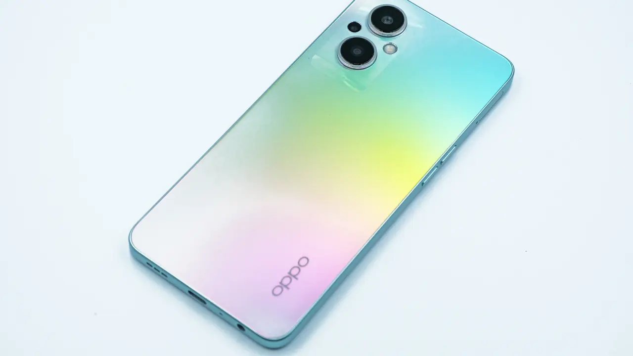 Oppo Reno7 Z 5G (Dok. Oppo Indonesia)