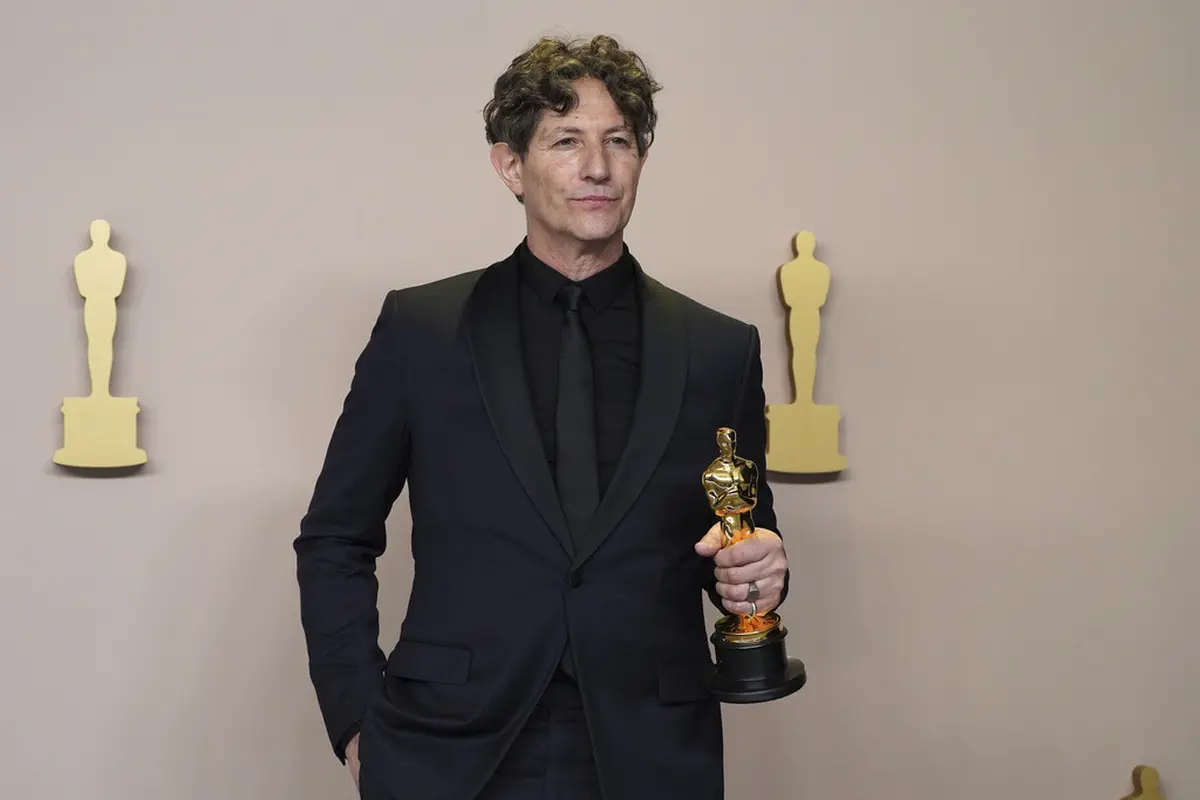 Jonathan Glazer di Piala Oscar 2024. (Jordan Strauss/Invision/AP)