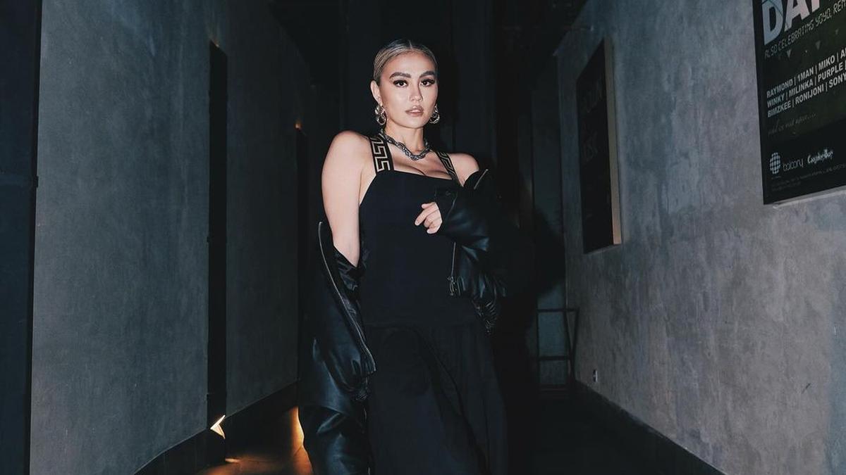 Cerita Agnez Mo Kena Alopesia Akibat Stres, Sel Darah Putih Menyerang Folikel Rambut Hingga Botak