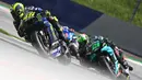 Pembalap Monster Energy Yamaha, Valentino Rossi, saat beraksi pada balapan MotoGP Austria di Sirkuit Red Bull Ring, Minggu (16/8/2020). Dovizioso finis pertama dengan catatan waktu 28 menit 20,853 detik. (AFP/Joe Klamar)