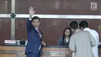 Sekjen Partai Demokrat, Hinca Panjaitan berada di dalam gedung KPK, Jakarta, Kamis (15/3). Hinca Panjaitan bertemu dengan petinggi KPK untuk membahas pencegahan dan pemberantasan korupsi , khususnya di internal parpol. (Liputan6.com/Herman Zakharia)