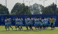 Persib Bandung latihan setelah libur Idulfitri di lapangan pendamping Stadion Gelora Bandung Lautan Api (GBLA), Kota Bandung, Rabu (25-3-2026). (Bola.com/Erwin Snaz)