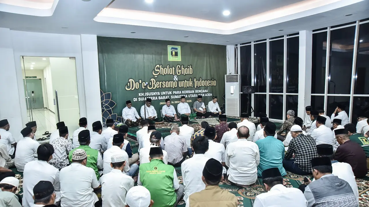Dewan Pimpinan Pusat (DPP) Partai Persatuan Pembangunan (PPP) menggelar sholat gaib dan istighosah kepada para korban bencana alam yang melanda wilayah Sumatera, meliputi Sumatera Utara, Sumatera Barat, dan Aceh di Kantor DPP PPP, Minggu (14/12) malam (Is