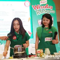 Jadi menu MPASI favorit Issa anak Nikita Willy, intip resep tahu bakso kuah yang lezat dan bergizi ini. (Foto: KLY/Budy Santoso).