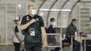 Pelatih Tira Persikabo, Igor Kriushenko saat pertandingan uji coba melawan Timnas Indonesia. (Foto: Bola.com/M. Iqbal Ichsan)