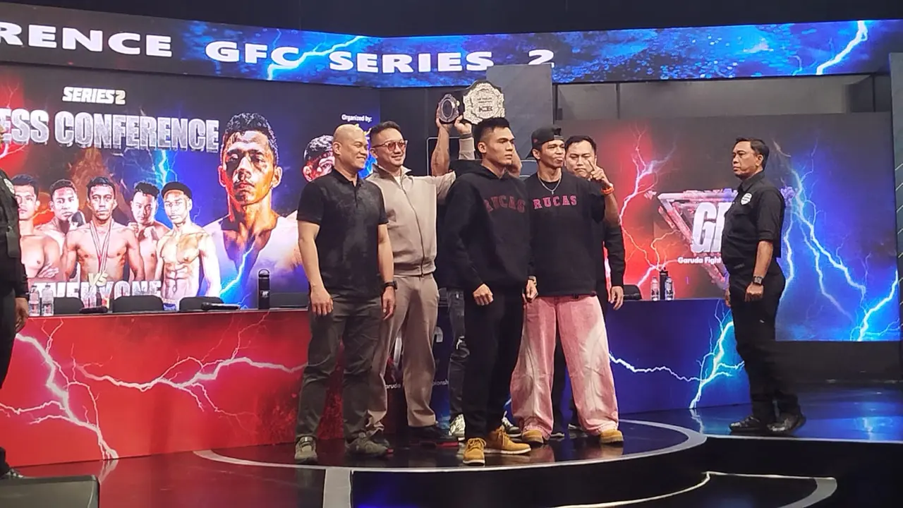 Aziz Calim Tanding Lawan Kkajhe 5 Ronde di GFC 2