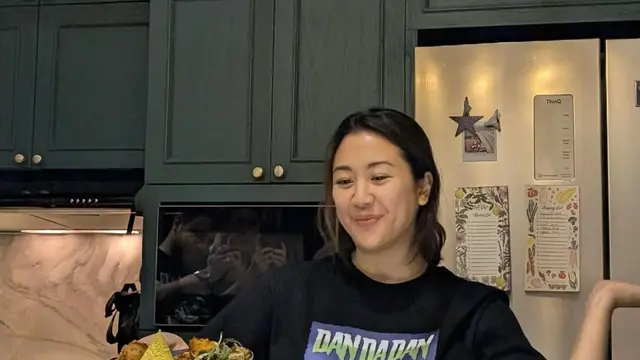 Potret Dapur Rumah Sherina Munaf/Instagram @sherinamunaf