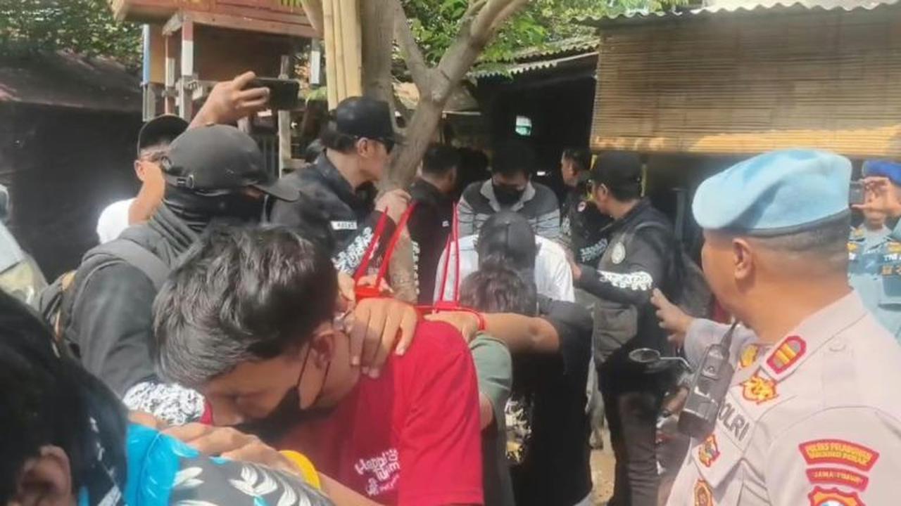 Kampung Narkoba Jalan Kunti Surabaya Digerebek, 19 Orang Diciduk