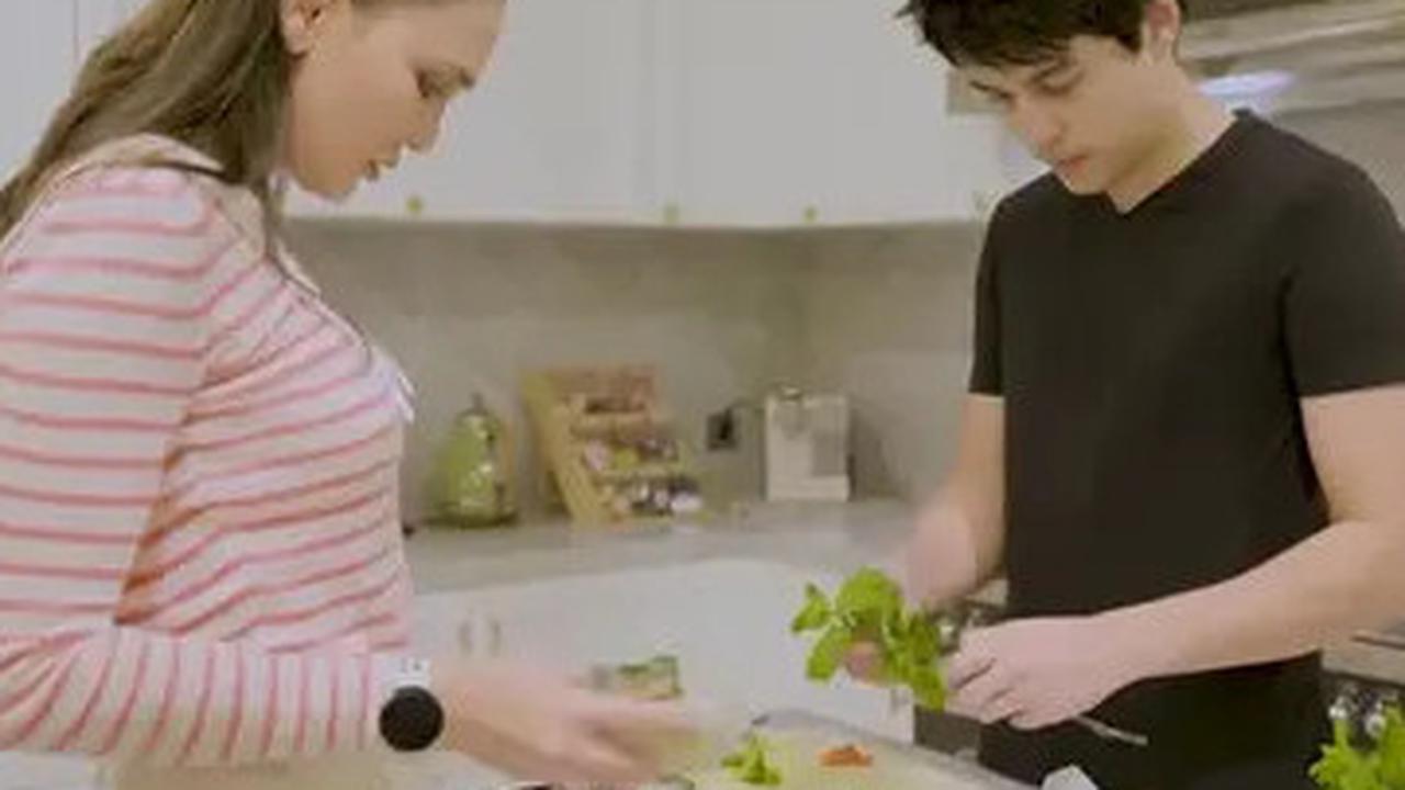 Detail Dapur Rumah Luna Maya yang Bergaya Modern Klasik, Punya Kompor Profesional Bak Restoran Mewah