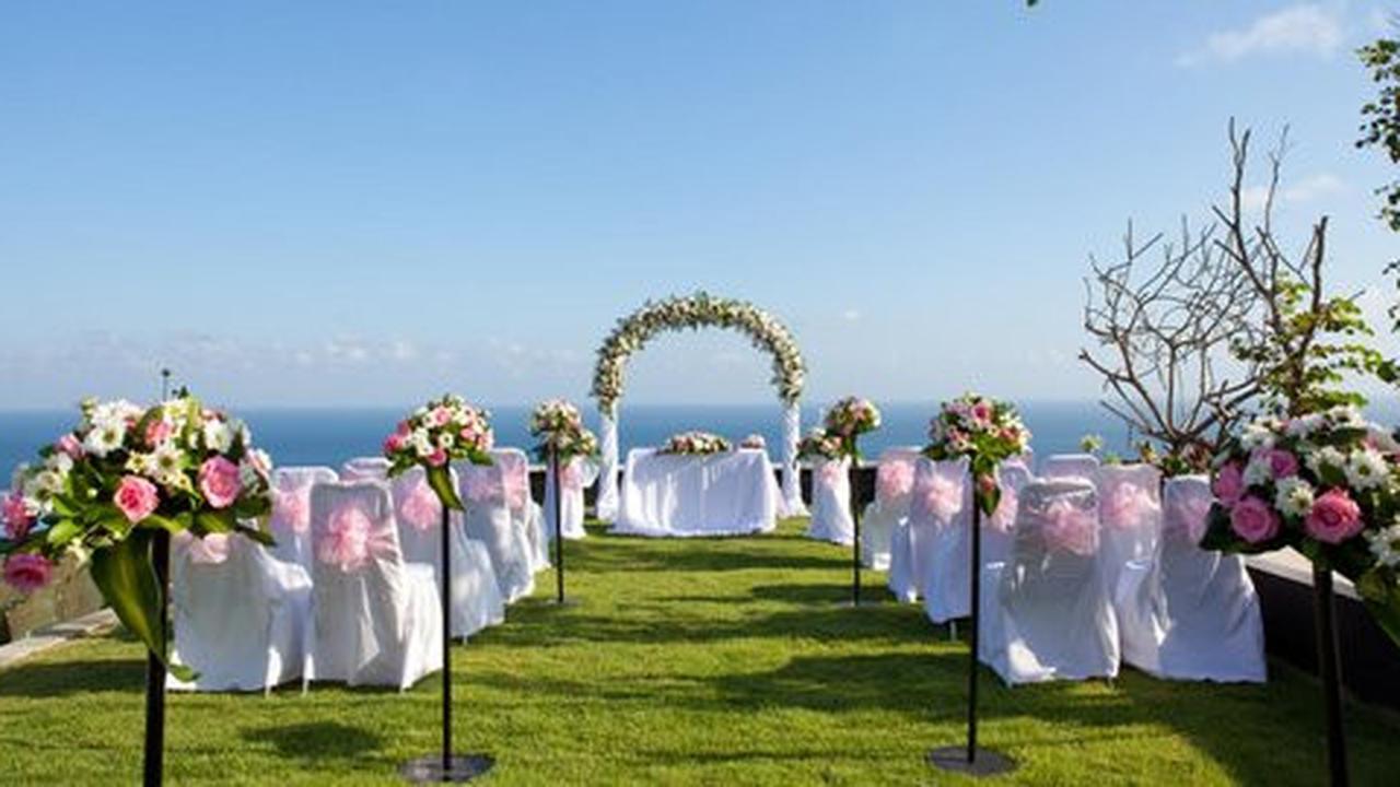 5 Trik untuk menyiasati venue pernikahan yang kecil