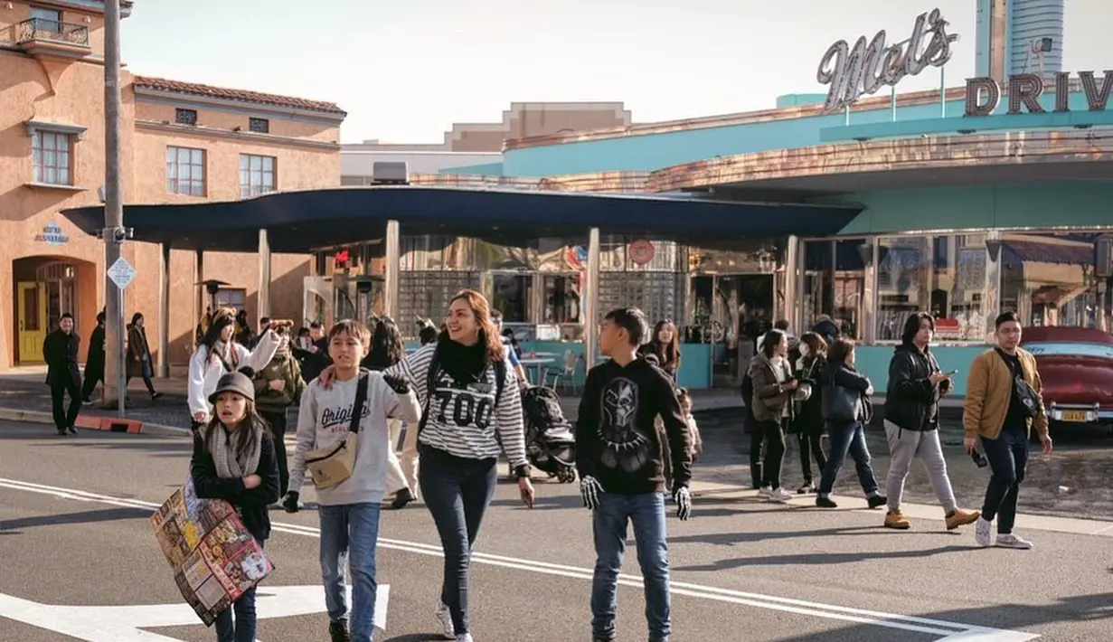 Potret liburan keluarga Donna Agnesia (Instagram/dagnesia)