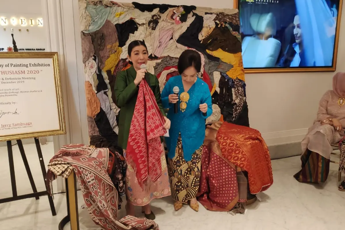 Tenun Ikat Dayak Sintang
