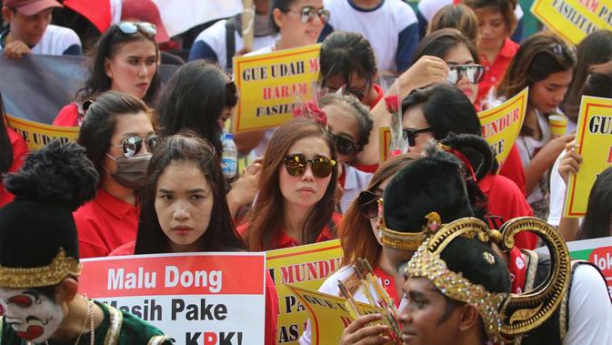 Demonstran Di Depan Kpk Desak Pimpinan Baru Segera Dilantik News Liputan6 Com