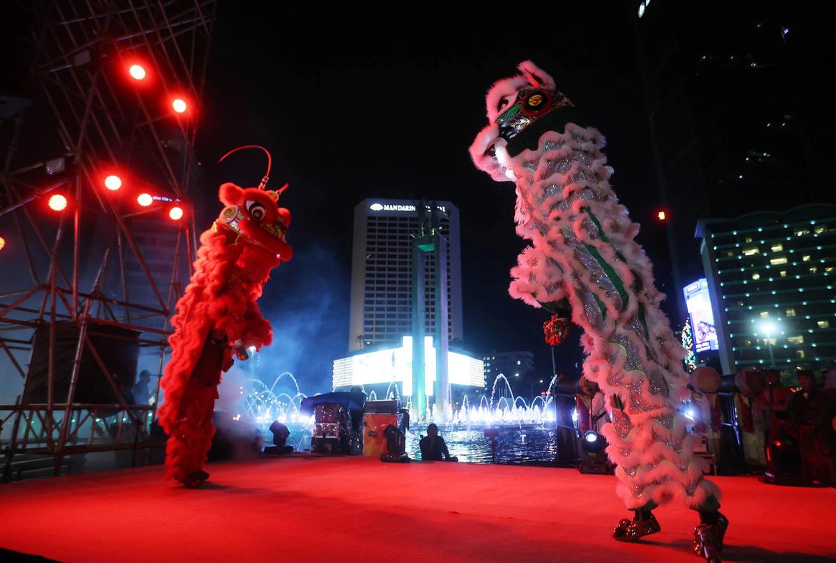 FOTO: Harmoni Imlek dan Ramadhan di Bundaran HI