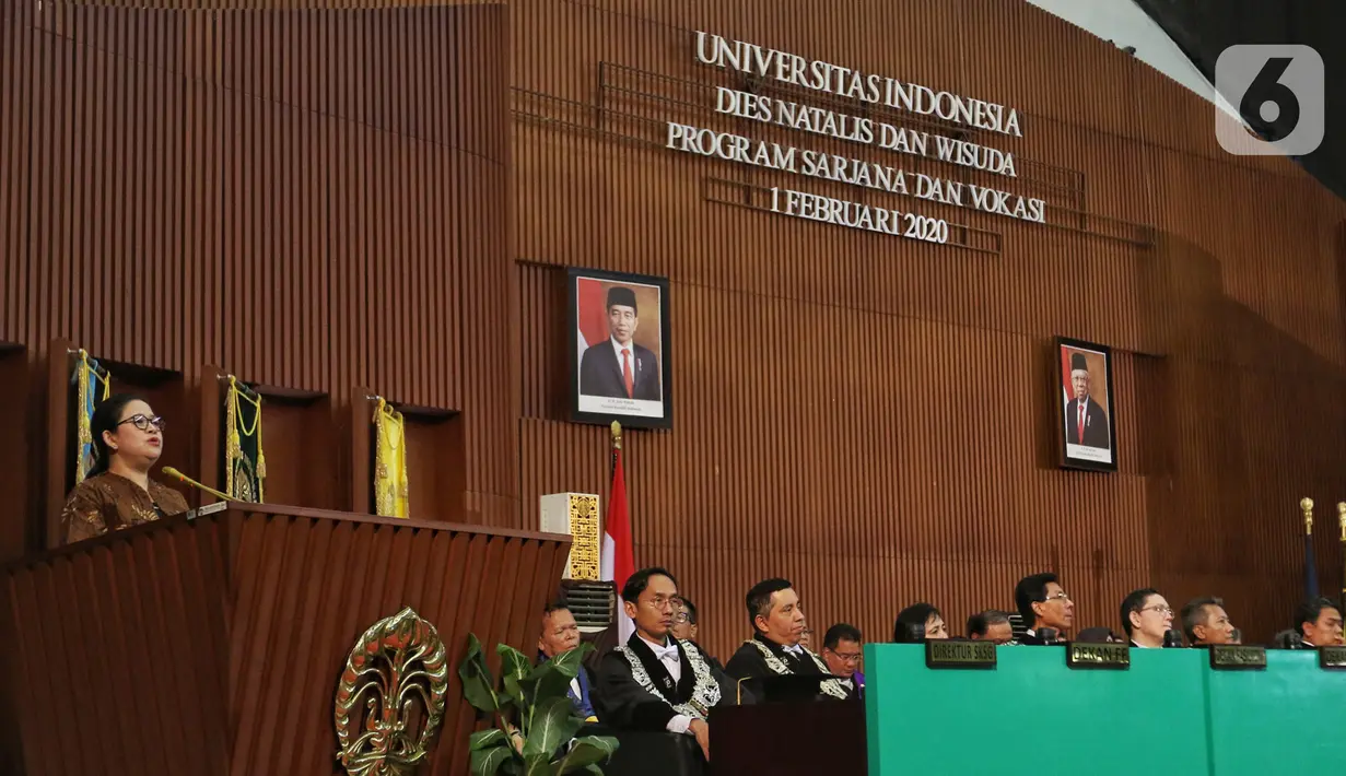 Ketua DPR RI Puan Maharani memberikan Kuliah Umum pada Upacara Wisuda Program Vokasi, Sarjana, Magister, Profesi, Spesialis dan Doktor Tahun Akademik 2019/2020 di Balairung UI, Depok, Sabtu (1/2/2020). Acara ini bersamaan dengan Peringatan Dies Natalis UI Ke-70. (Liputan6.com/Johan Tallo)