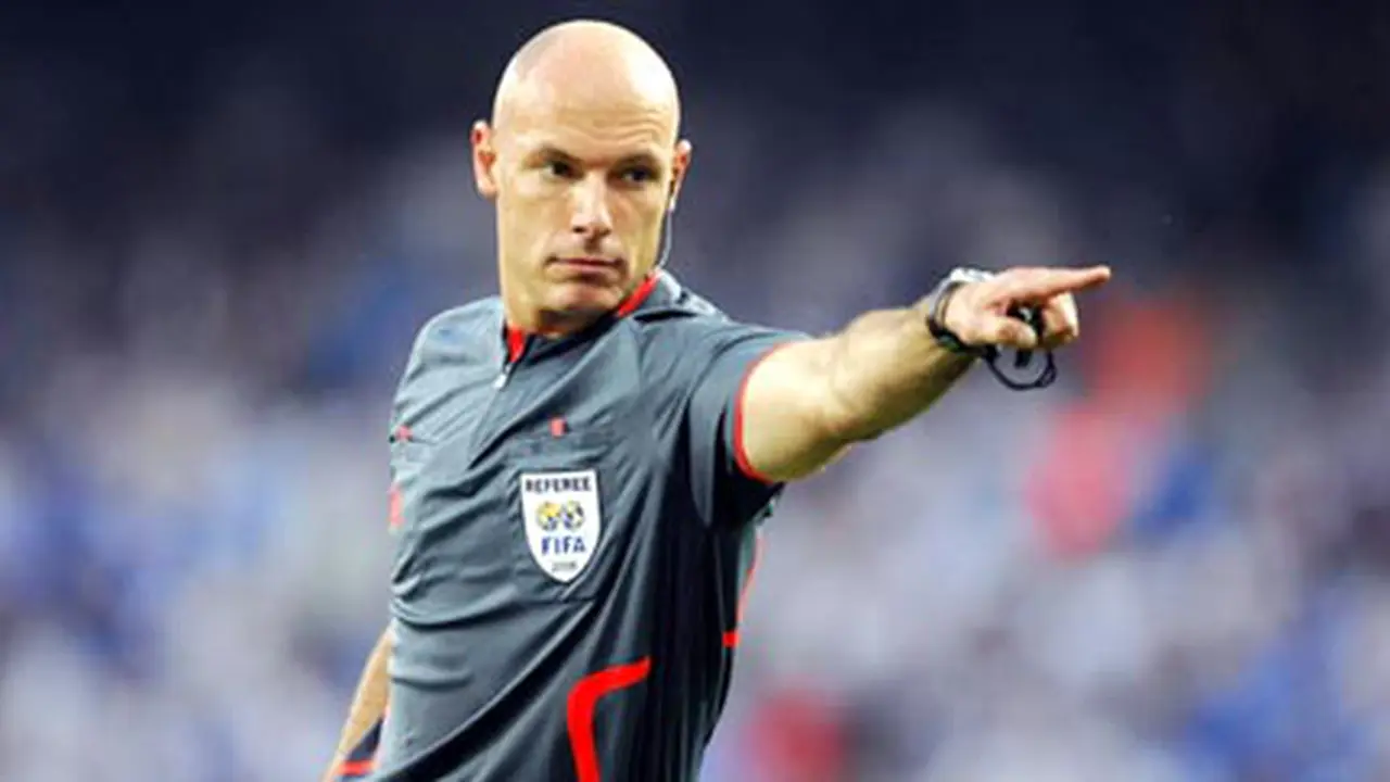 Howard Webb (&copy; AFP 2008)