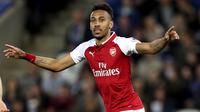 7. Pierre-Emerick Aubameyang (Arsenal)- Striker The Gunners ini terkenal sangat merepotkan barisan pertahanan lawan. Kecepatannya Di gim FIFA 20 mencapai 94. (AP/David Davies)