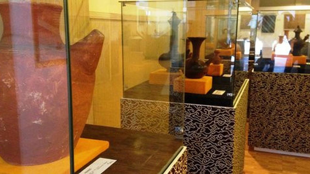 Peninggalan sejarah Kerajaan Cirebon ramaikan pameran Sri Baduga
