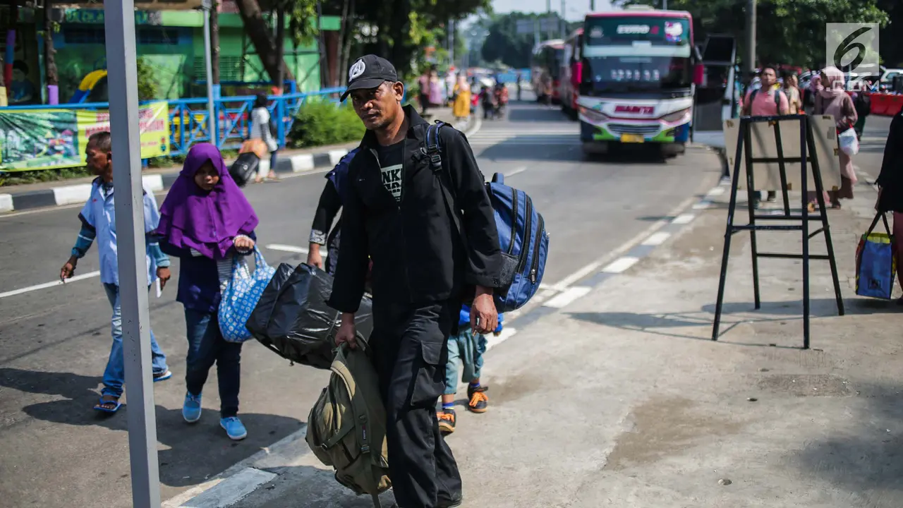 Arus Balik Lebaran 2019 di Kampung Rambutan