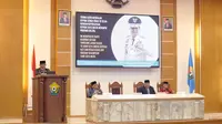 Acara serah terima jabatan (sertijab) Gubernur Sulawesi Tenggara (Sultra) Ali Mazi kepada Penjabat atau Pj Gubernur Sultra Konjen Pol (P) Andap Budhi Revianto bertempat di Aula Pola, Kantor Gubernur Provinsi Sultra. (Ist)