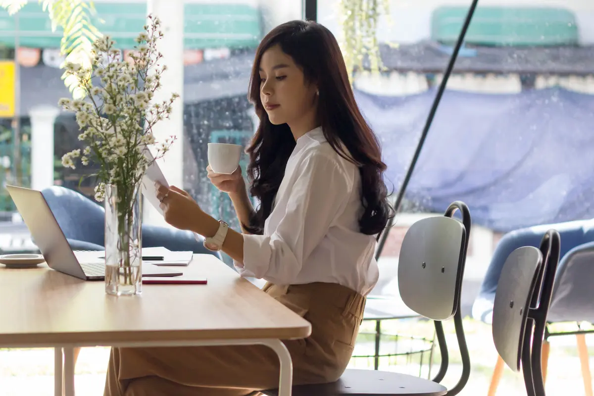 perempuan dan oktober mandiri