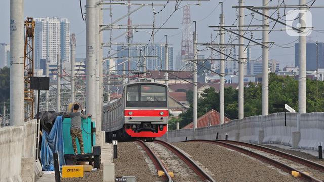KRL Commuter Lintas Rangkasbitung Mulai Normal Usai Mati Listrik