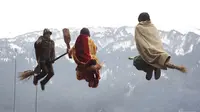 Anshu Agarwal membuat murid-murid di daerah terpencil Himalaya dapat bermain Quidditch.