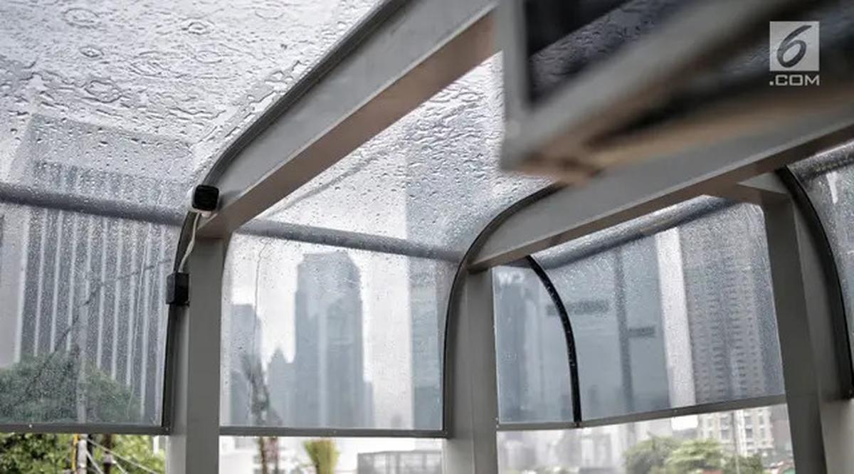 Polycarbonate Bikin Teras Terang dan Sejuk, Alternatif Selain Alderon &amp; Galvalum