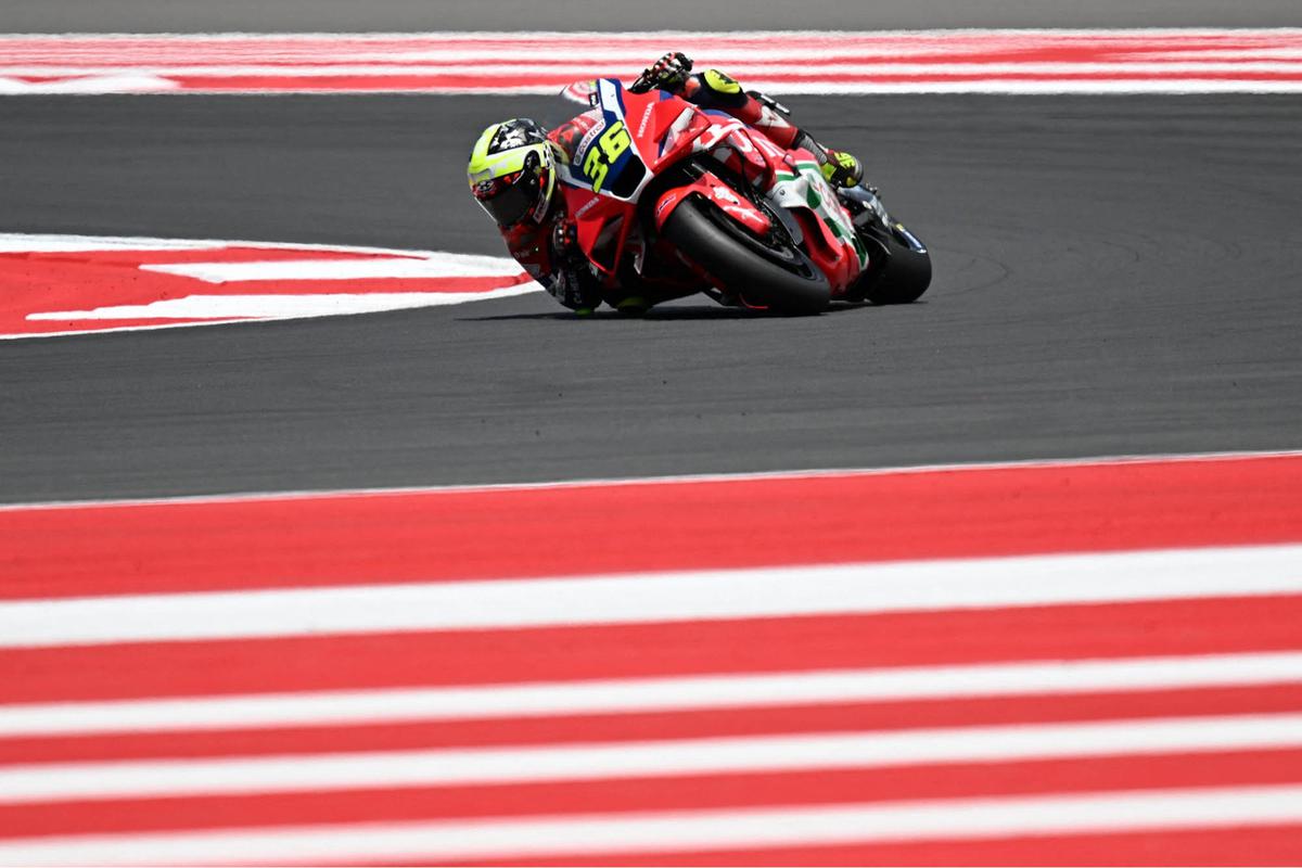 FOTO:  Bezzecchi Raih Pole Position di MotoGP Mandalika