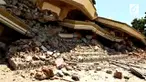 Kepala Pusat Data Informasi (Pusdatin) Badan Nasional Penanggulangan Bencana (BNPB) Sutopo Purwonugroho mengatakan ada korban gempa Lombok yang masih terjebak di sebuah masjid di Desa Lading-Lading, Kecamatan Tanjung, Lombok Utara.
