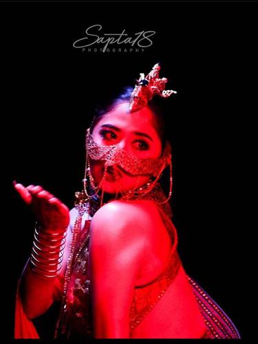 Gaya Dewi Perssik saat Pemotretan Single Terbaru (sumber: instagram/fdphotography90)